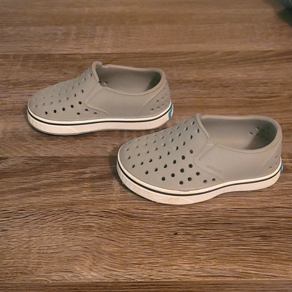 Native Shoes reposhing this
